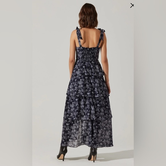 Astr Blue Sleeveless Tiered Maxi Dress - Picture 7 of 10